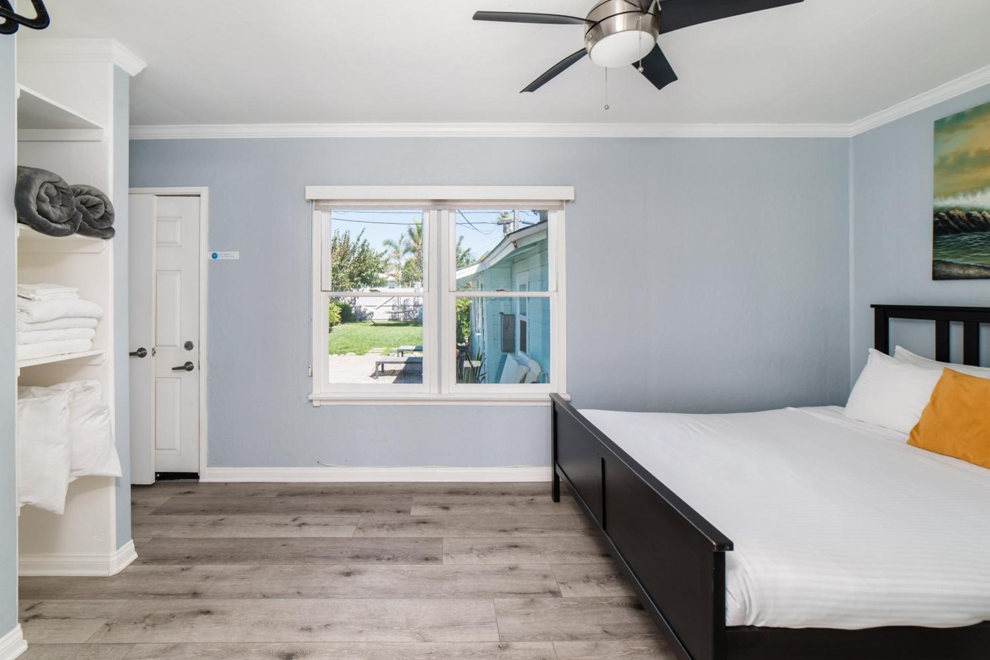 Pacific Bungalow In Oceanside With Backyard & Tiny House מראה חיצוני תמונה