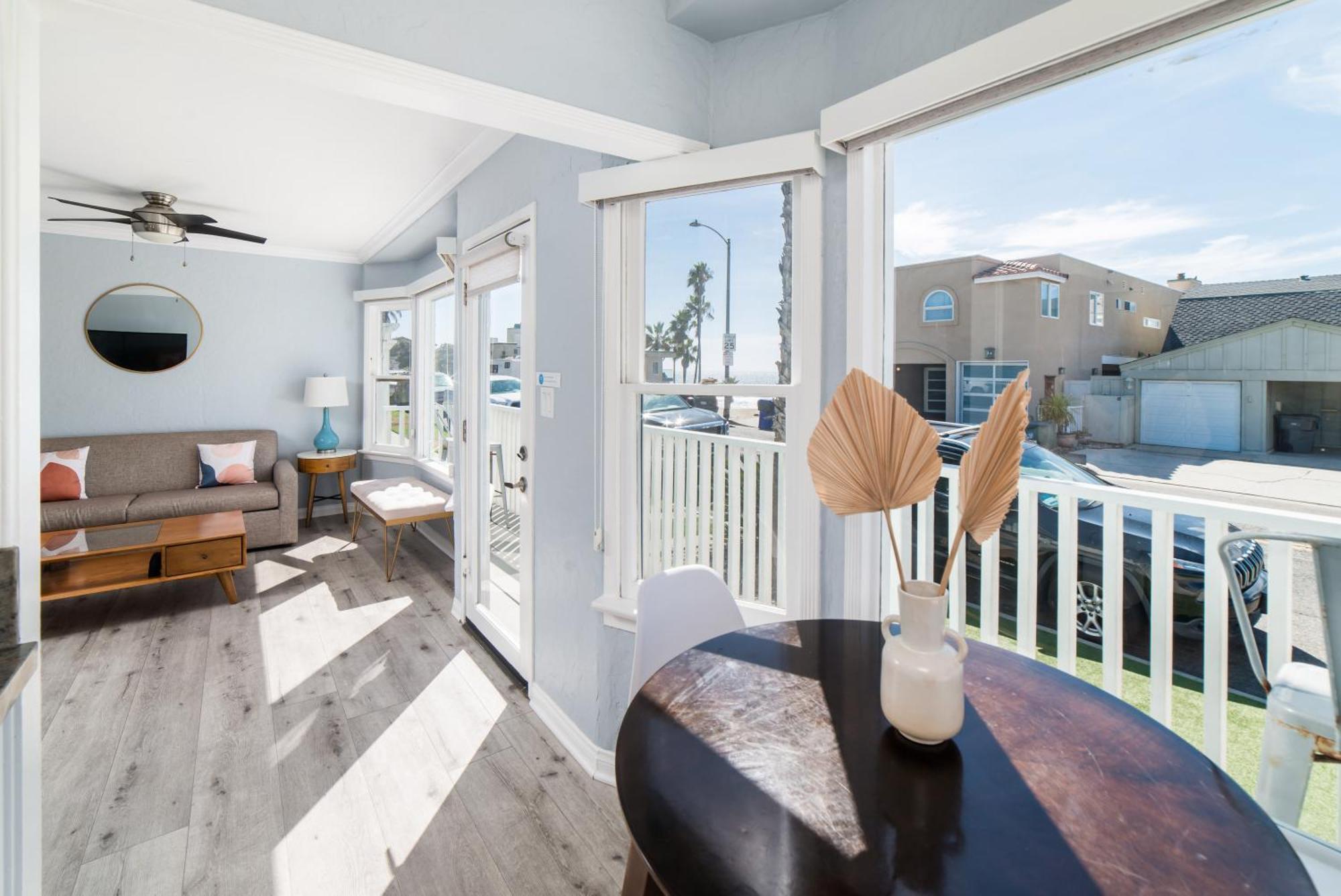Pacific Bungalow In Oceanside With Backyard & Tiny House מראה חיצוני תמונה