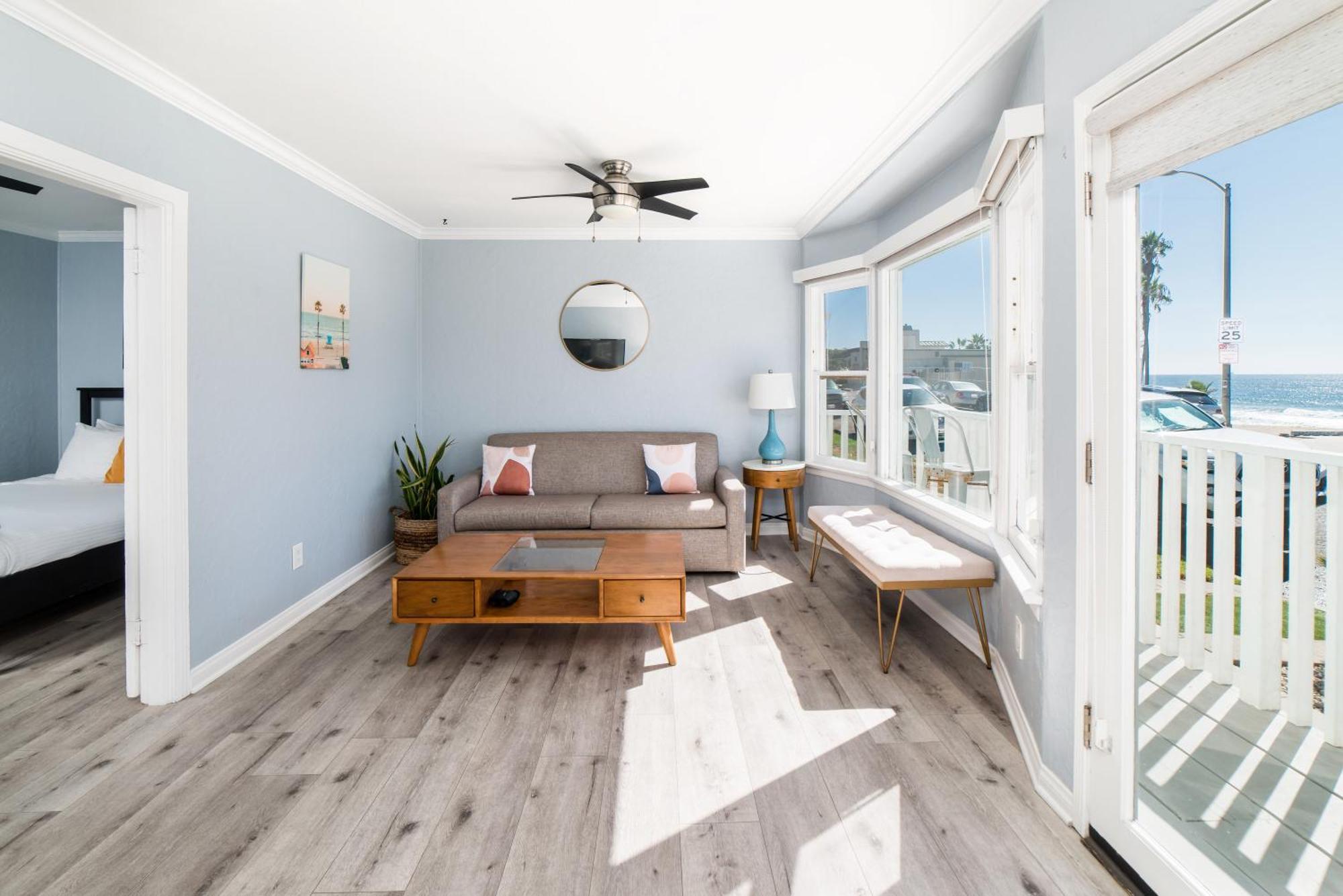Pacific Bungalow In Oceanside With Backyard & Tiny House מראה חיצוני תמונה