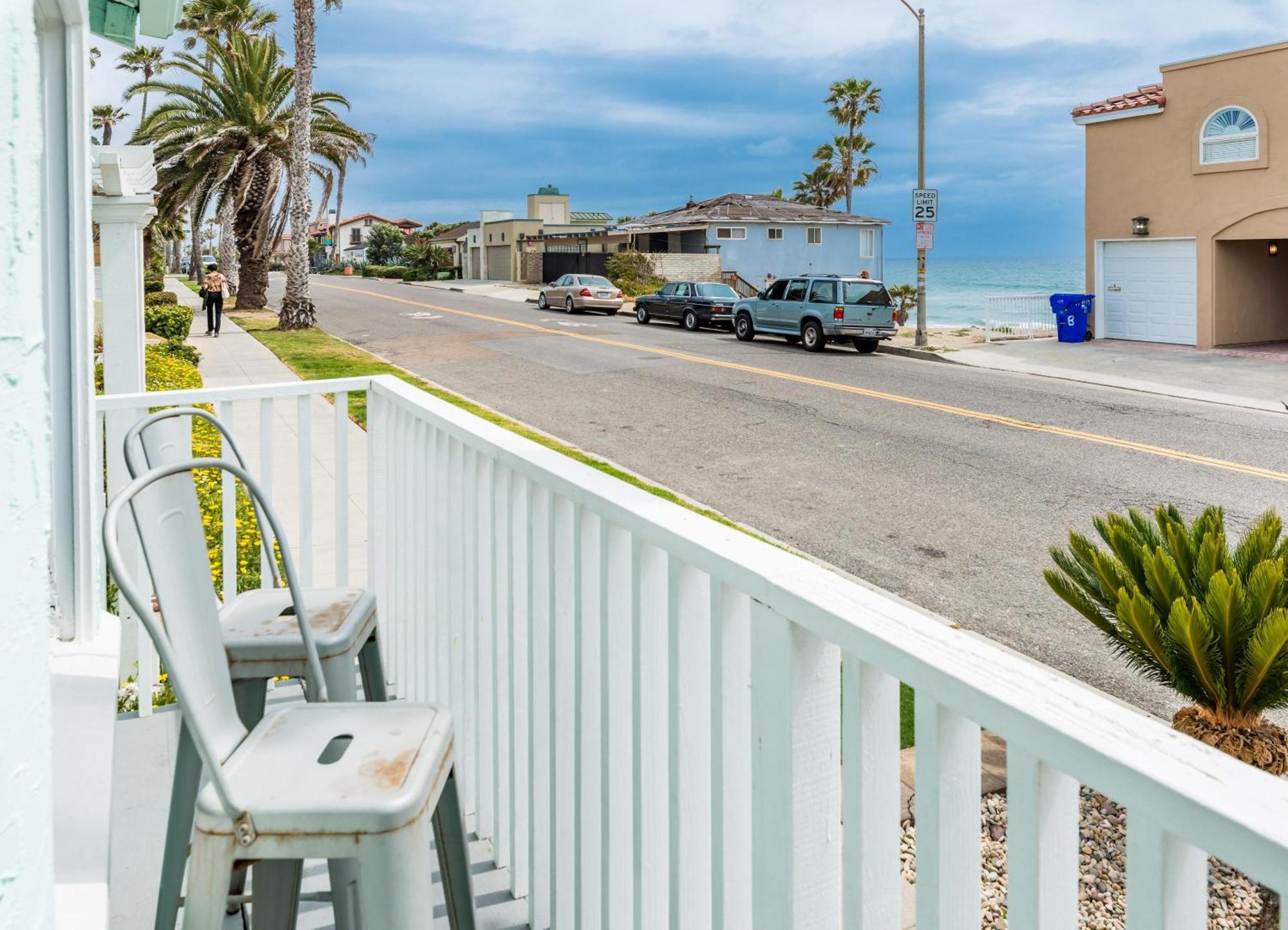 Pacific Bungalow In Oceanside With Backyard & Tiny House מראה חיצוני תמונה