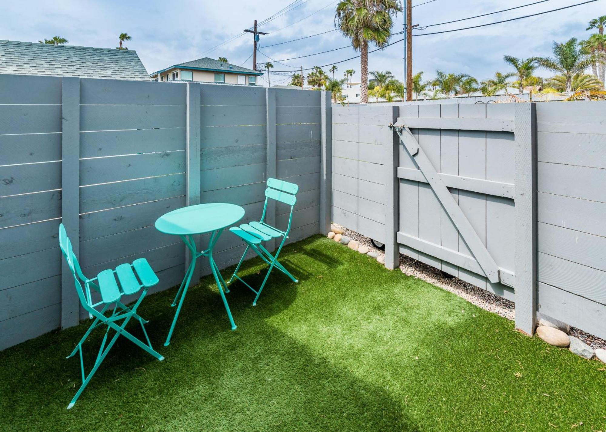 Pacific Bungalow In Oceanside With Backyard & Tiny House מראה חיצוני תמונה