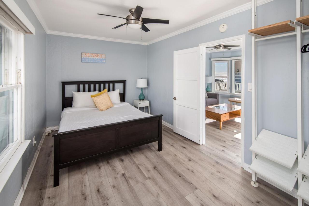 Pacific Bungalow In Oceanside With Backyard & Tiny House מראה חיצוני תמונה